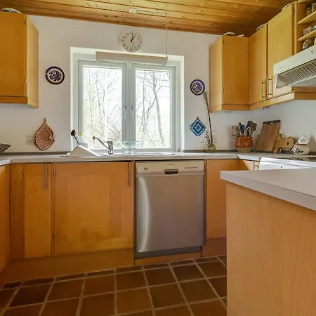 Three-bedroom Holiday In * Hals
